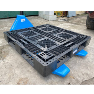 pallet nhựa cũ 1050x1050x140mm