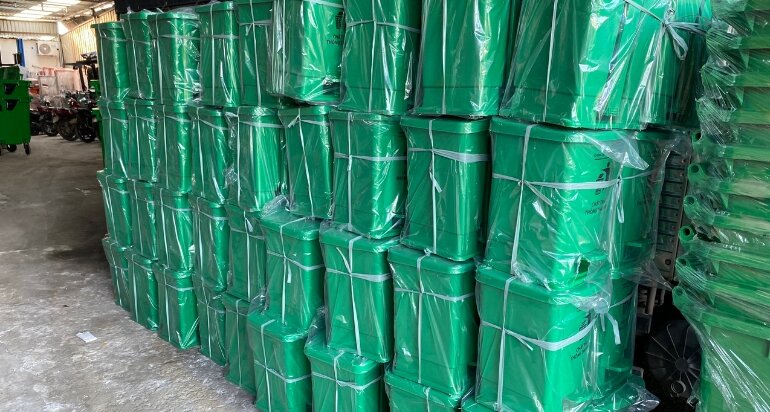 Thùng rác trường học