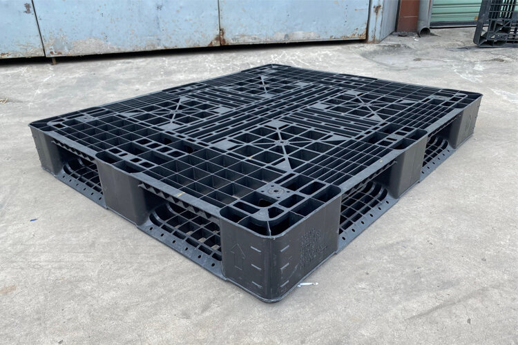 Mua Pallet Nhựa Cũ Bình Thạnh Giá Rẻ Ở Đâu? 3 pallet nhựa cũ bình thạnh