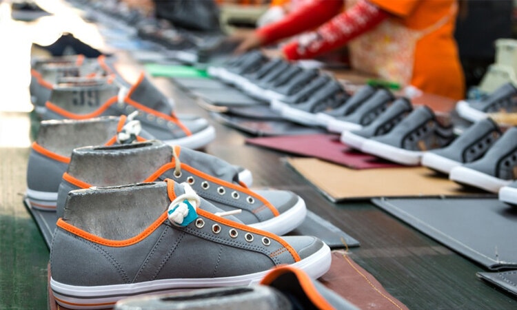 Top 10 Mặt Hàng Xuất Khẩu Của Việt Nam Nhiều Nhất Năm 2022 3 Top 10 mặt hàng xuất khẩu của Việt Nam: giày dép