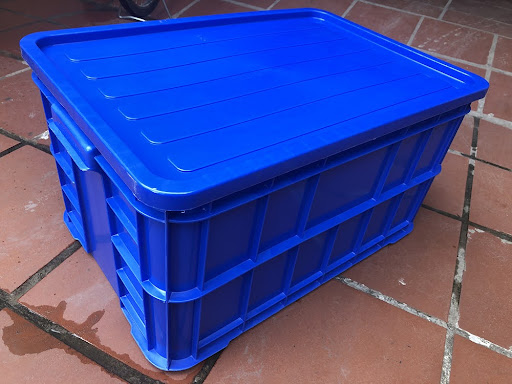 5 ứng dụng thường thấy của thùng nhựa có thiết kế nắp đậy